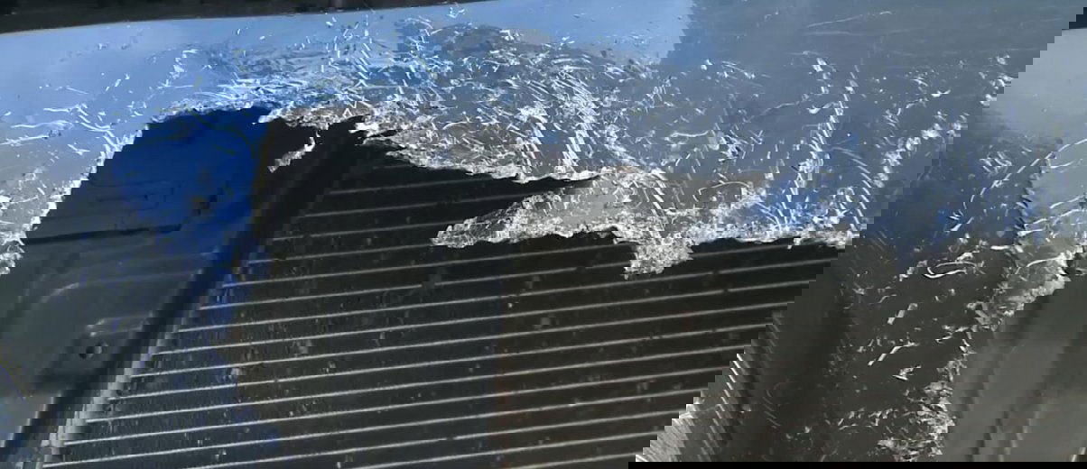 Kutyafalka rongált meg autókat a partiumi városban