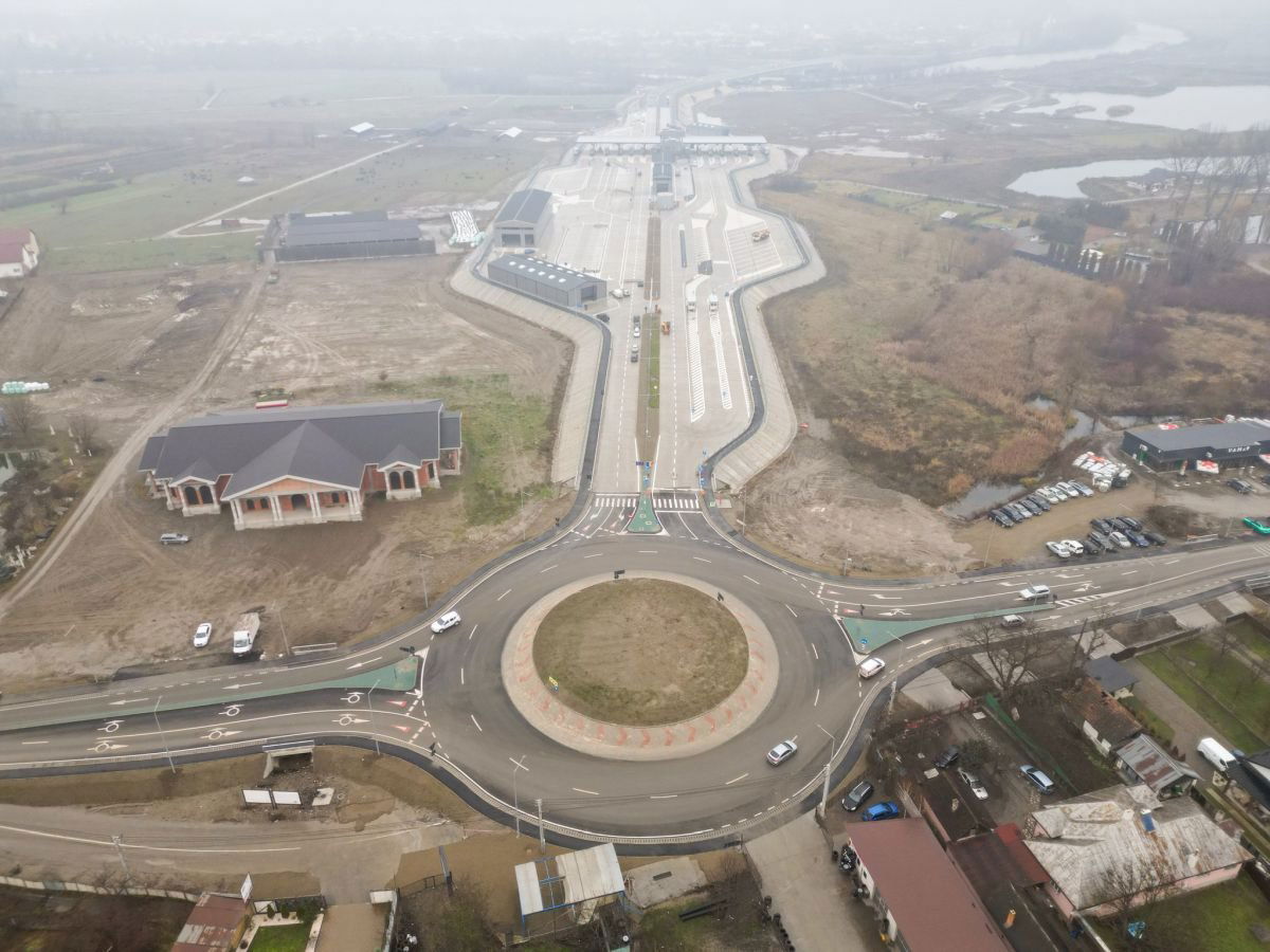 A híd környezetében is beruházások zajlanak •  Fotó: Facebook/Máramaros Megyei Tanács