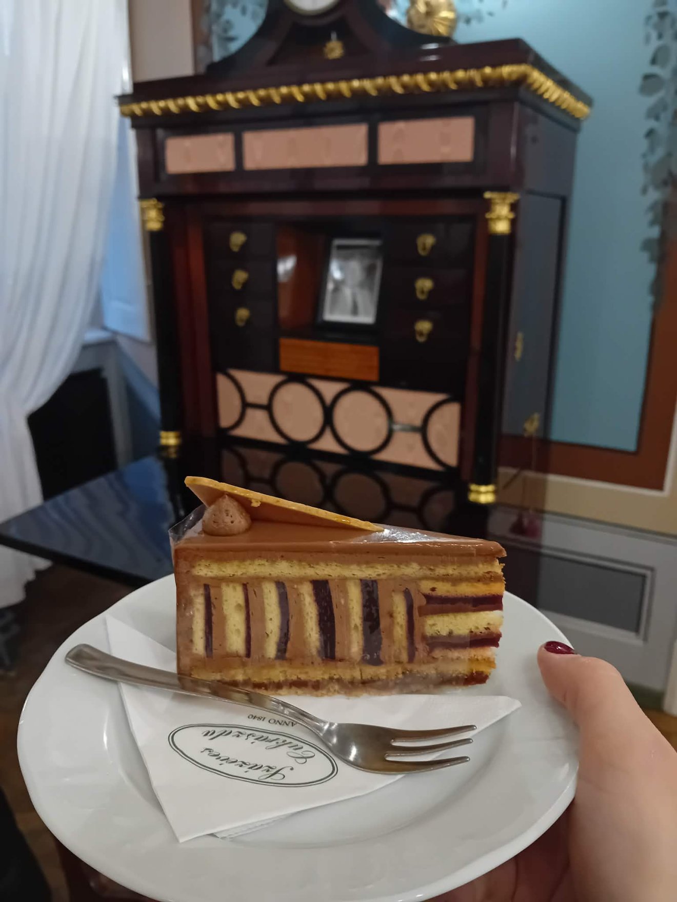 A DCJ Stílusgyakorlat fantázianevű torta elnyerte idén a Magyarország Tortája címet &bullet;  Fotó: Bede Laura