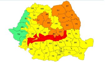 Hóviharokra vonatkozó vörös riasztás lépett érvénybe több megyében