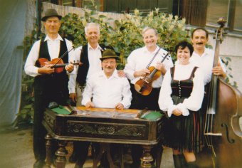 Gyergyó ősi dallamai: száz év gyűjtése egyetlen kötetben