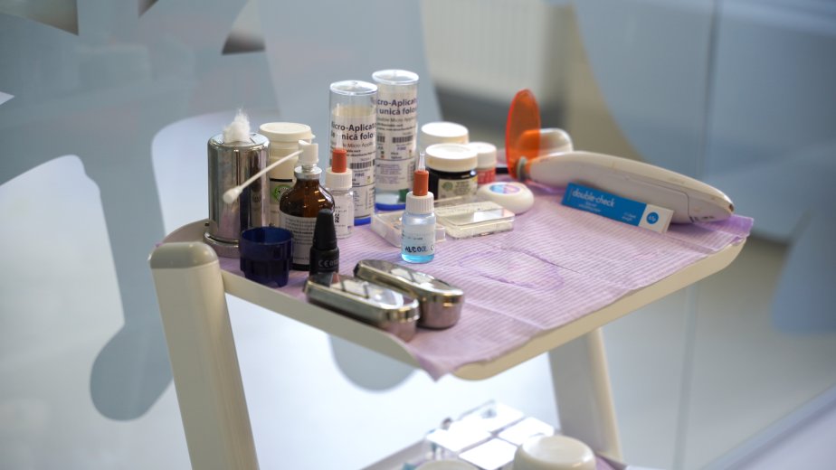 Fogászati tragédia: a klinika szerint megvoltak az engedélyek a mélyaltatáshoz