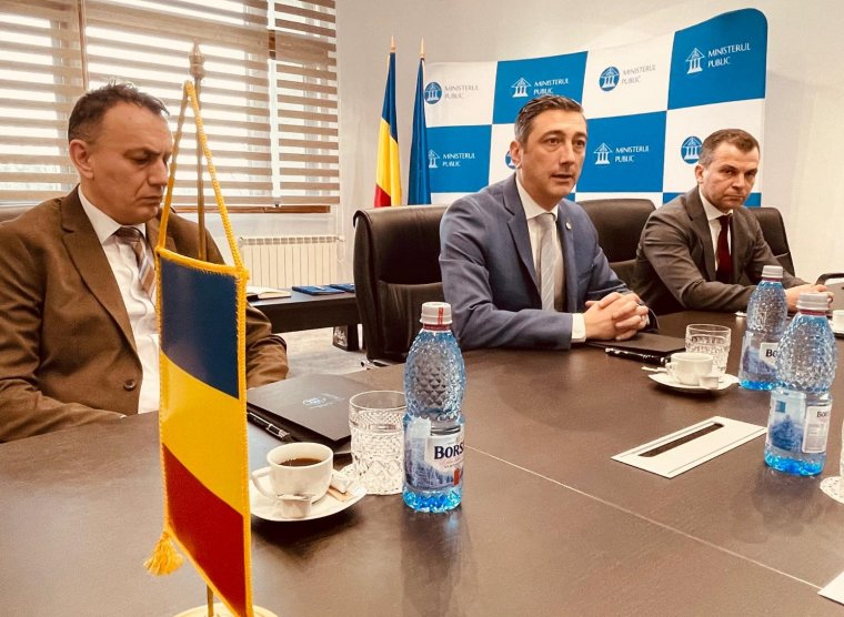 Összefejeltek a bírák Románia főügyészével