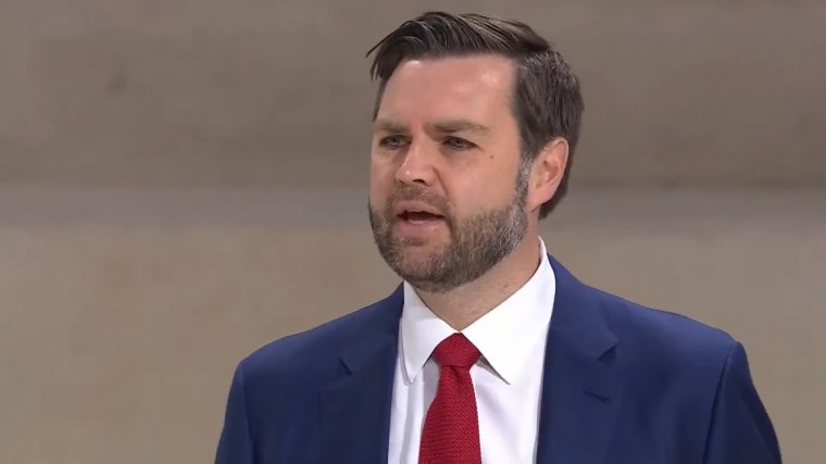 Vance: Európának jobban ki kell vennie a részét a védelemből, vigyázni kell a demokráciára