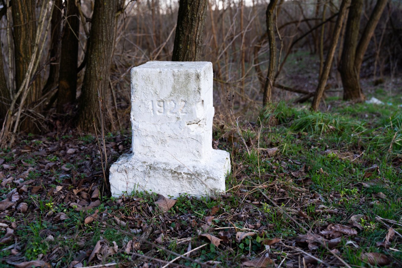 hármashatár