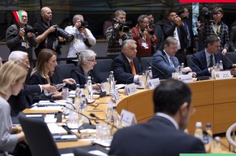 EU-csúcs: Magyarország megvétózta Ukrajna katonai támogatását, Románia nem küld békefenntartókat