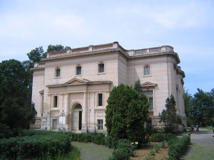 Eladó a kápolnási kastély, a megyei önkormányzat mérlegeli a műemlék megvásárlását