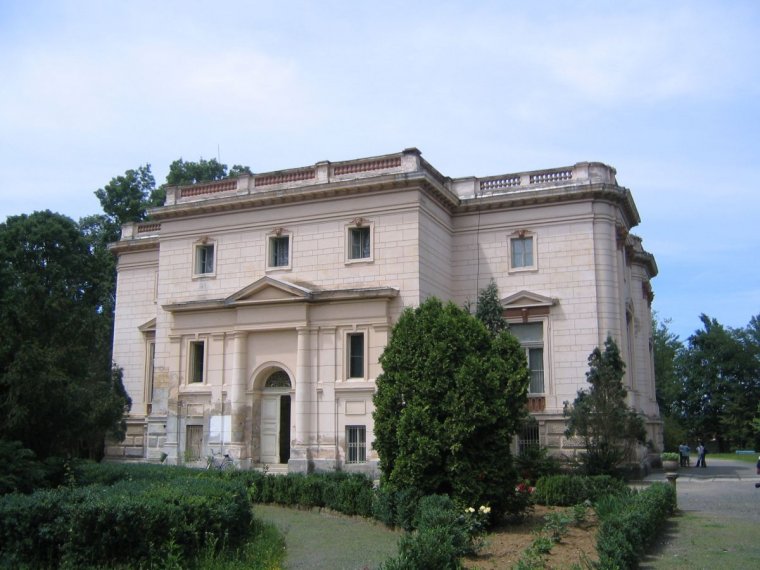 Eladó a kápolnási kastély, a megyei önkormányzat mérlegeli a műemlék megvásárlását