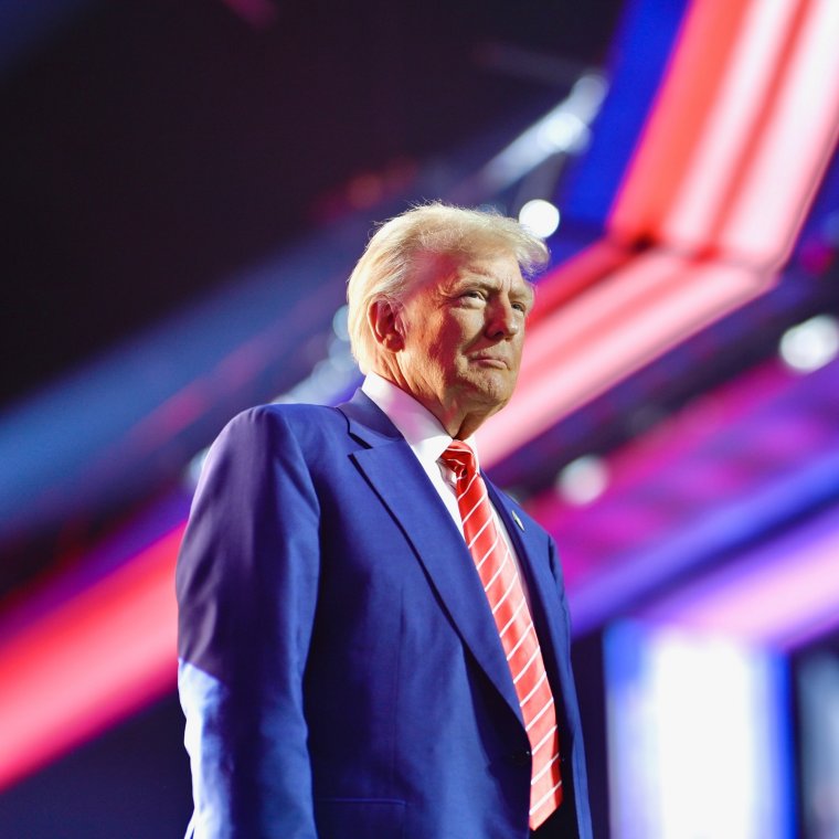 Trumpnak sok sikert kívánt az elnökséghez a büntetőbíró
