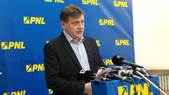 Crin Antonescu elnökjelöltségét támogatja az RMDSZ is