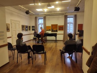 Romániai Magyar Zenetársaság: tehetséges erdélyi diákok tanulhattak nemzetközi színvonalú zongora mesterkurzuson