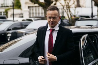 Szijjártó Péter: nem engedjük, hogy az ukránok a bolondját járassák velünk