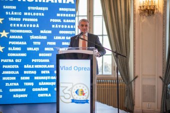 Korrupciós ügyek miatt hatósági felügyelet alatt marad Sinaia polgármestere