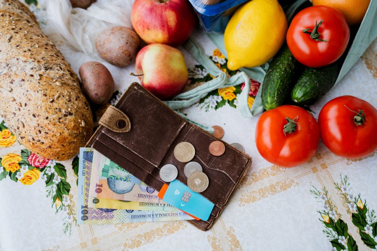 Ami befolyik, az rögtön kifolyik – hiába nő az átlagjövedelem, nagy részét elviszik a kiadások