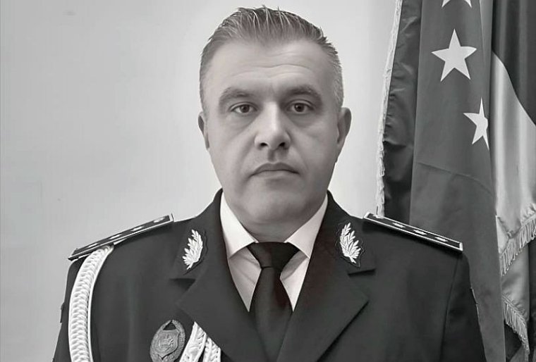 Holtan találták irodájában a rendőrfőnököt