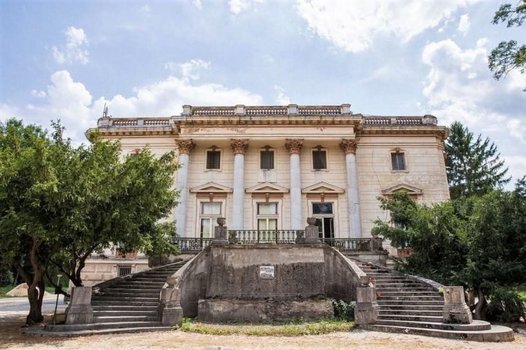 Magántulajdonban marad a kápolnási kastély, 800 ezer euró a vételára