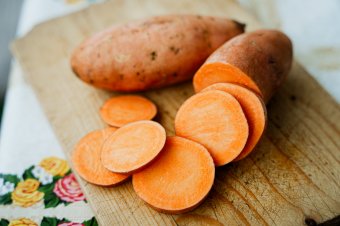 Batáta a tányéron: köretből főszereplő