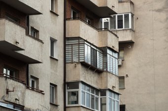 Csökkent, de még mindig Romániában a legmagasabb a lakástulajdonosok aránya