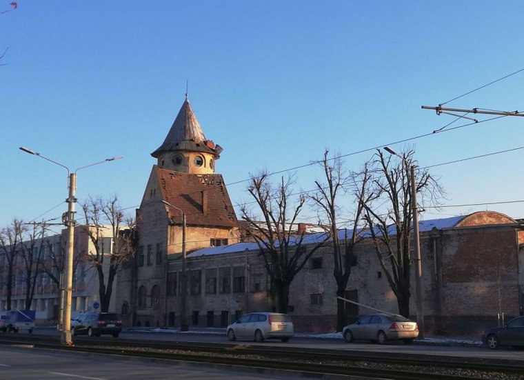 Jóváhagyták Aradon az első magyar autógyár épülete kulturális központtá alakításának költségeit
