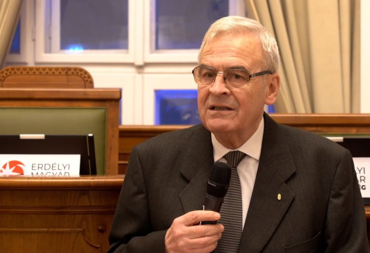 Tőkés László szerint ki kell mozdítani a holtpontról az autonómiatörekvések képviseletét