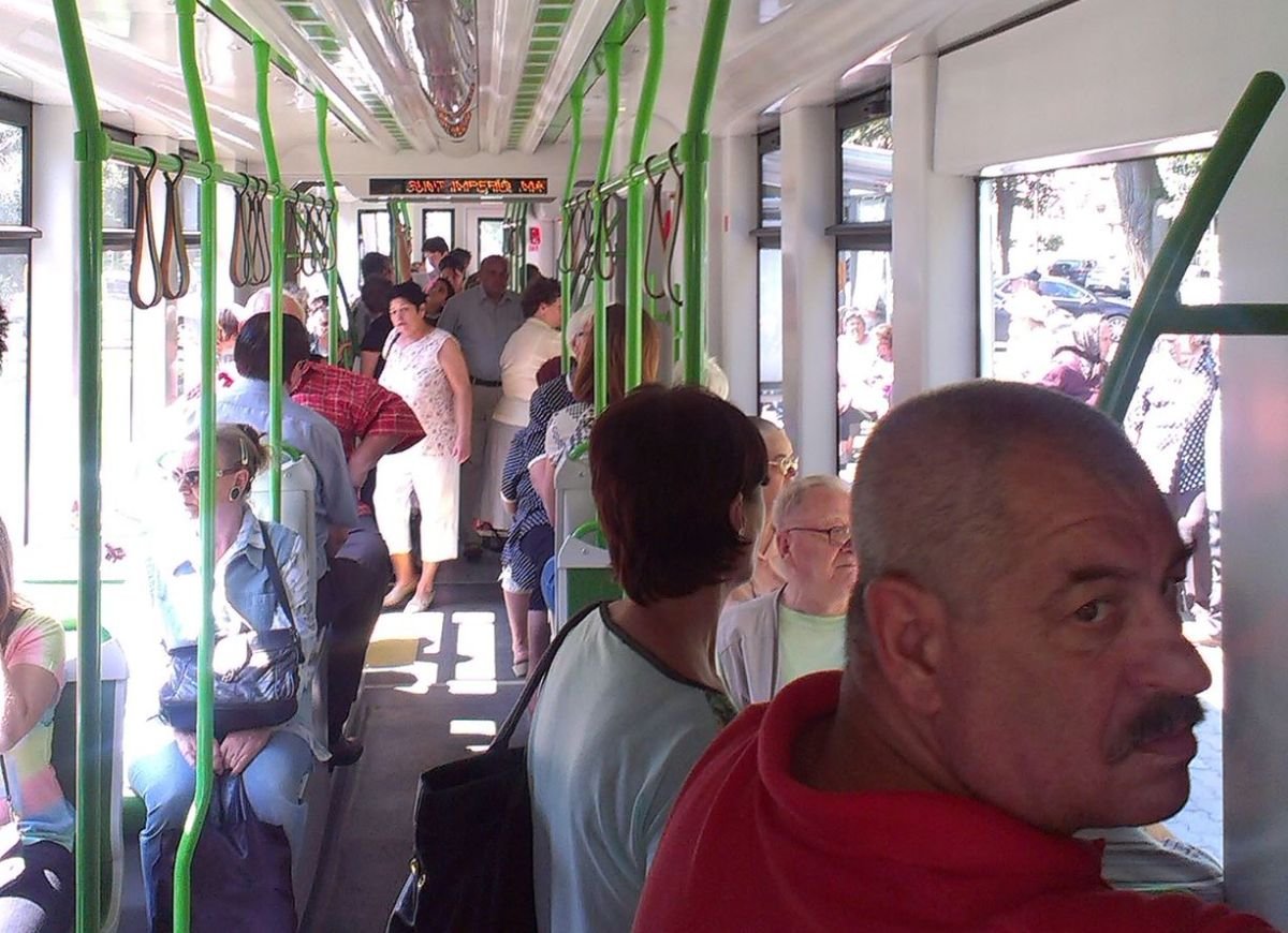 A tömegközlekedés használatára ösztönöznék az aradiakat. Archív felvétel &bullet;  Fotó: Facebook/CTP