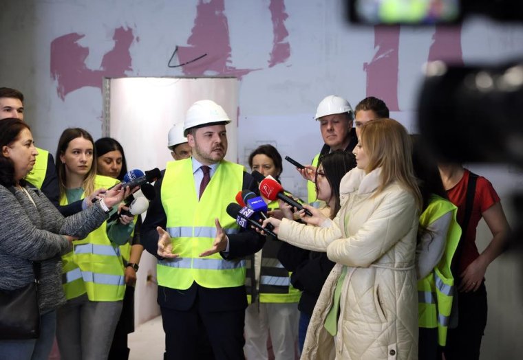 Nem tágít a több egészségbiztosítási rendszer gondolatától a miniszter