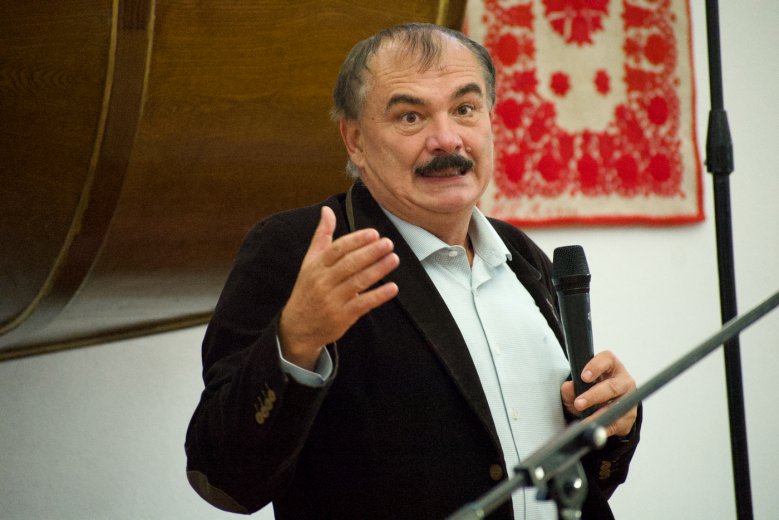 Majdnem tízparancsolat, amellyel megóvhatjuk gyermekeinket a digitális veszélyektől