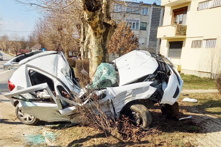 Engedély nélkül a volánnál: tragédiával végződött a gyorshajtás Brassó megyében