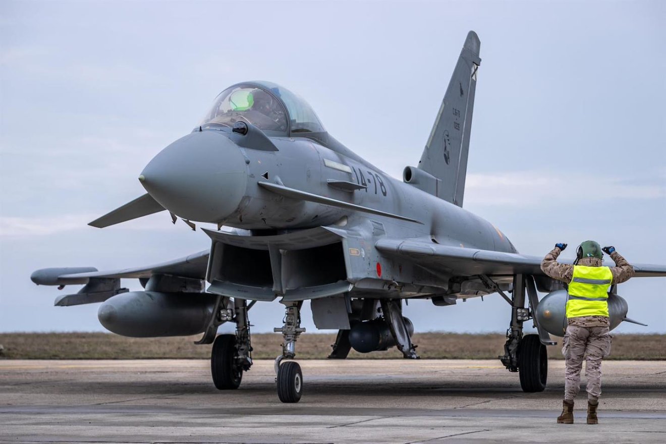 Eurofighter Typhoon drónészlelés