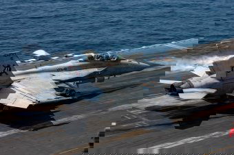 Baráti tűz: a kuvaiti légvédelem véletlenül amerikai vadászgépeket lőtt le