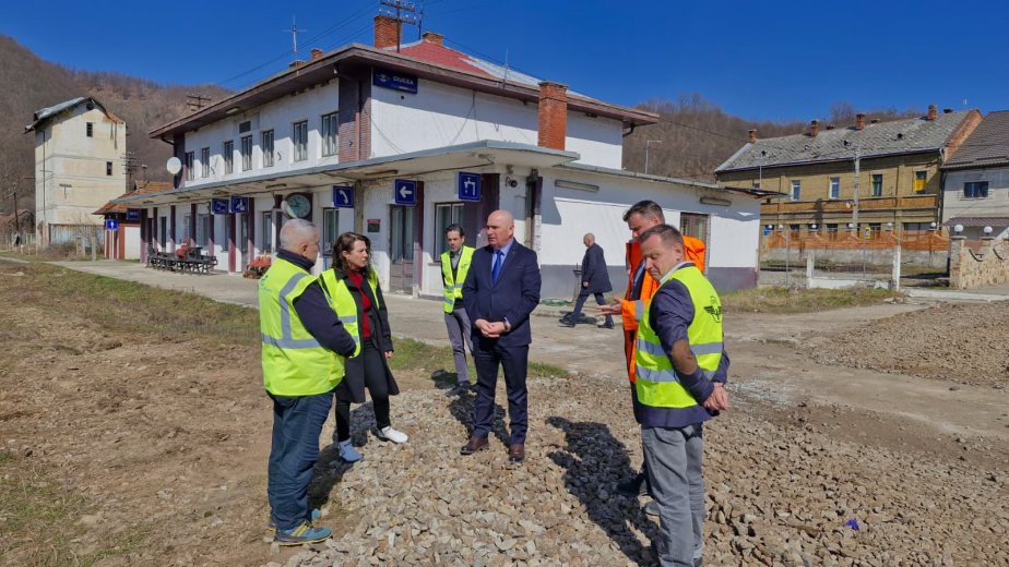 Ultimátumot kaptak a Kolozsvár–Nagyvárad-vasútvonal kivitelezői