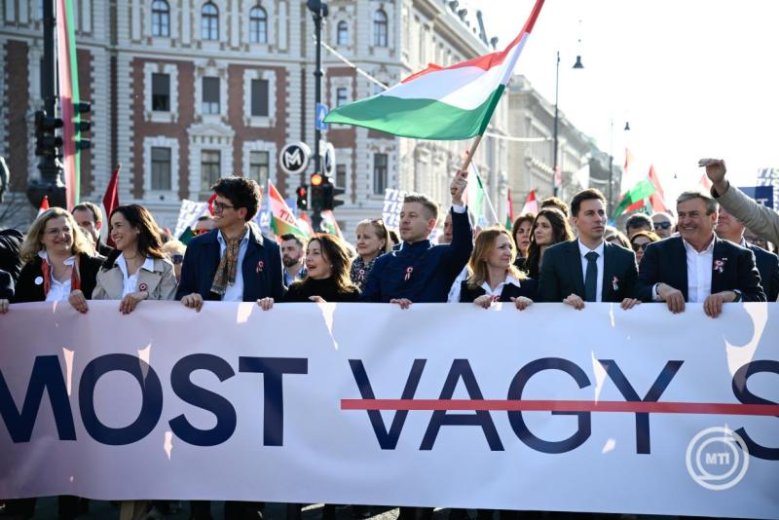 Magyar Péter: megtanultuk az őseinktől, hogy semmi sem tart örökké