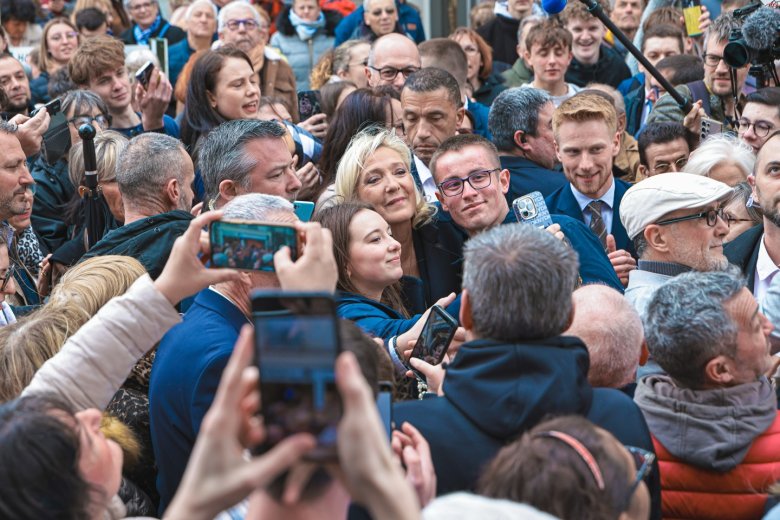 Előretört a Nemzeti Tömörülés: a francia önkormányzati választások a 2027-es elnökválasztásról szólnak