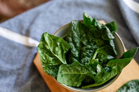 A spenót mint zöld erő a tányéron
