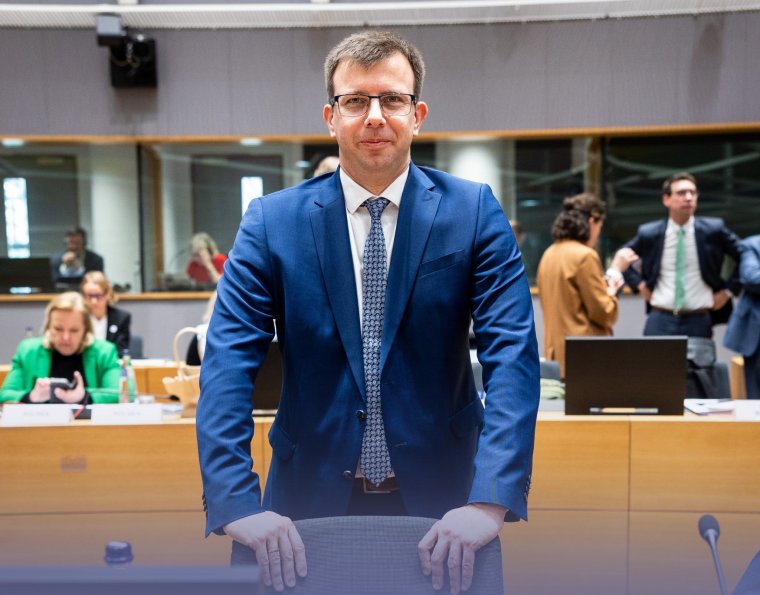 Magyar miniszter: amíg nincs olaj, addig nincs pénz Ukrajna számára