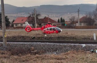 Csíkszeredai vonatbaleset: helikopterrel szállították Marosvásárhelyre a súlyosan sérült csecsemőt