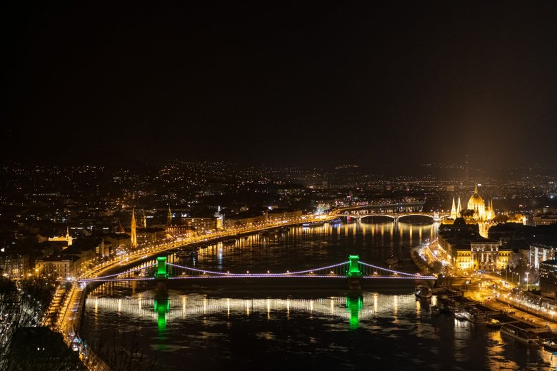 Egyesek arra figyelmeztetnek, hogy a választások miatt tüntetések várhatóak Budapesten