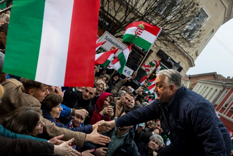 Orbán Viktor a külhoni magyarok támogatásával kalkulál 3 millió szavazattal