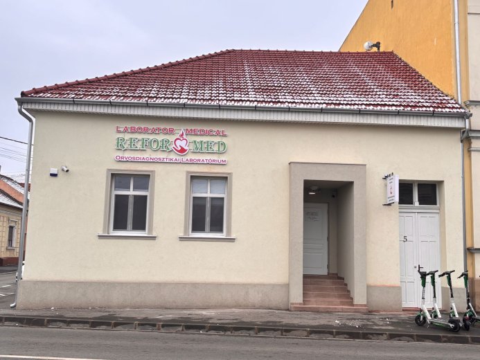 Szakorvosi rendelés is lesz a Nagyváradon magyar állami támogatással tető alá hozott „református laborban”