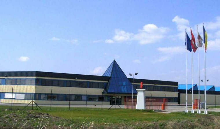 Csődvédelmet kért Ausztriában a Nagyszalontán gyárat működtető bútoripari csoport