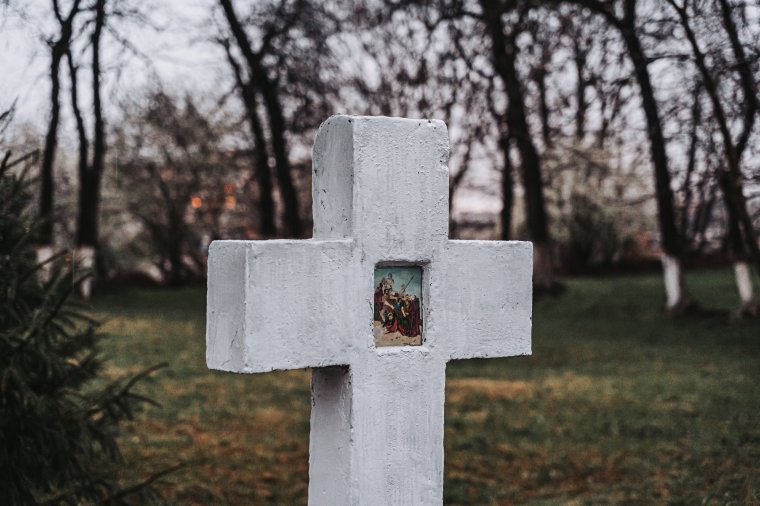 „Te döntesz, hogy Veronika leszel-e, vagy az, aki üvölti: »keresztre vele!«” – László Attila a húsvét lelkiségéről (2.)