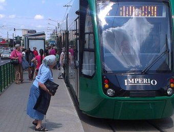 Egylejes napijegyet javasol Arad polgármestere, ha már nem teheti ingyenessé a tömegközlekedést