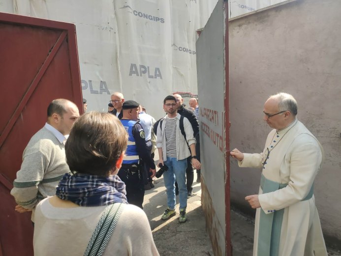 Nagyváradi premontrei-ügy: mise közben érkezett a végrehajtó, drámai órák a templomban