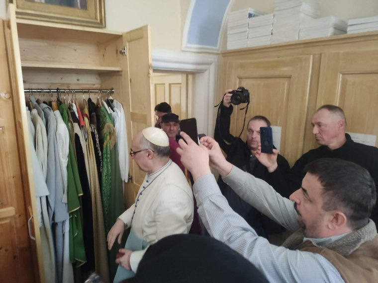 Nagyváradi premontrei-ügy: mise közben érkezett a végrehajtó, drámai órák a templomban