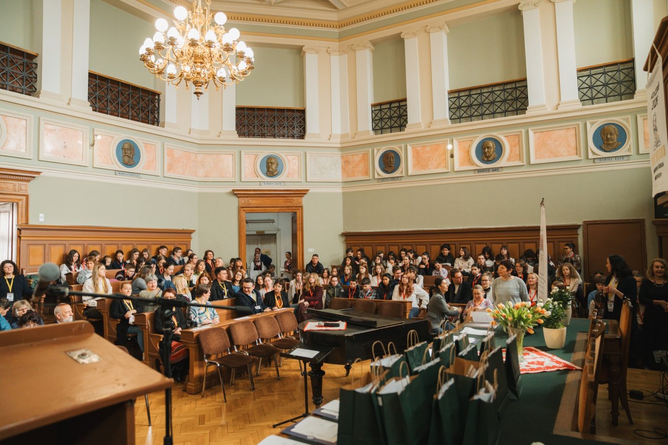 A János Zsigmond Unitárius Kollégium dísztermében jutalmazták a versenyzőket &bullet;  Fotó: János Zsigmond Unitárius Kollégium/Facebook