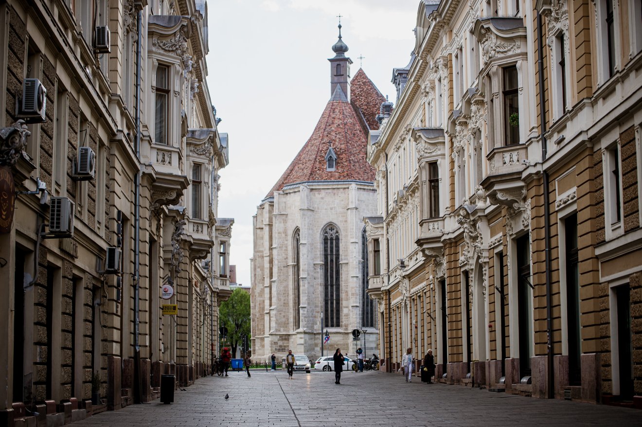 Főtér