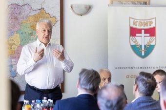 Semjén Zsolt lemondott a KDNP elnöki tisztségéről, de az országos elnökség nem fogadta el azt