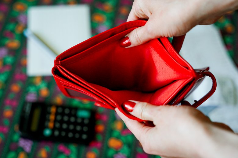 Pótlékirtás a közalkalmazotti bérrendszerben