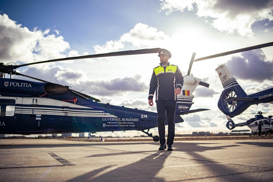 rendőrségi helikopter