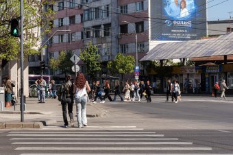 Egyharmad az AUR-é, szoros a verseny a PSD és a PNL között